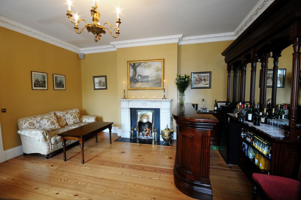 Hotel Ashbrook Arms Townhouse And Restaurant Durrow Exteriér fotografie