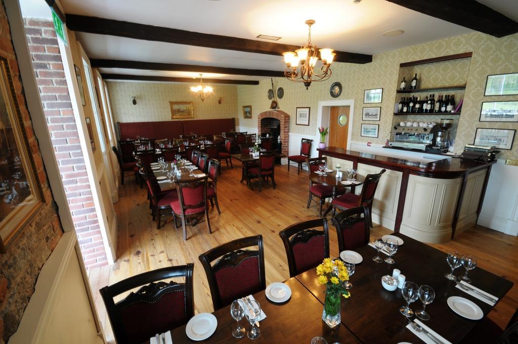 Hotel Ashbrook Arms Townhouse And Restaurant Durrow Exteriér fotografie
